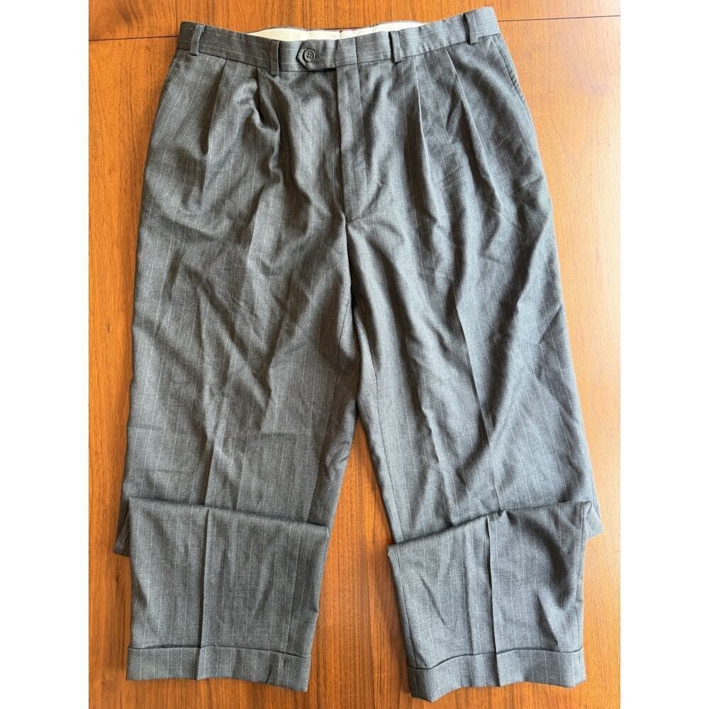 Lauren Ralph Lauren Men's Total Comfort Grey Pinstripe Dress Pants - Size 36x32